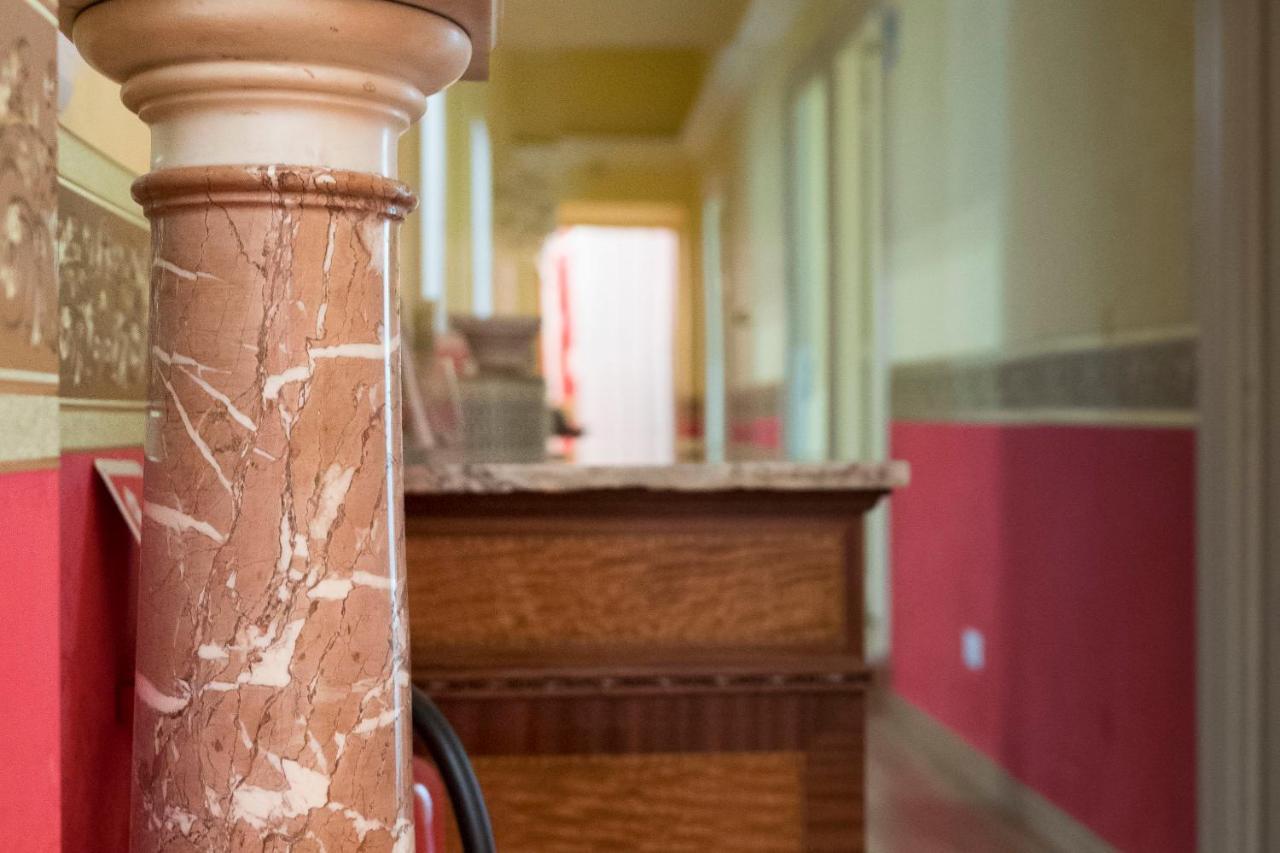 La Breccia A Porta Pia Bed & Breakfast Roma Exterior foto
