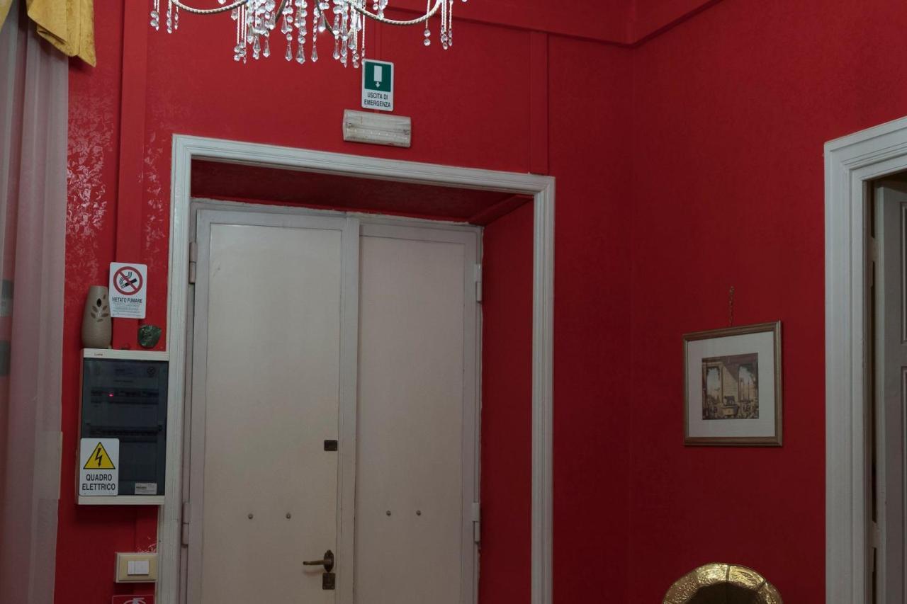 La Breccia A Porta Pia Bed & Breakfast Roma Exterior foto