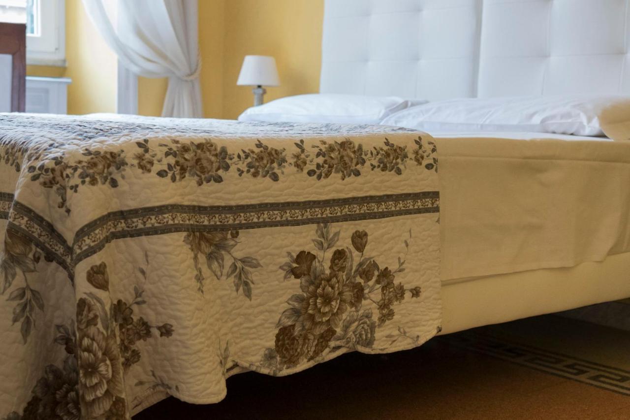 La Breccia A Porta Pia Bed & Breakfast Roma Exterior foto