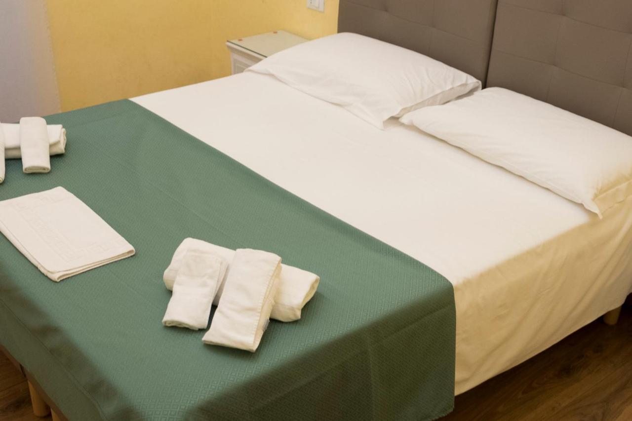 La Breccia A Porta Pia Bed & Breakfast Roma Exterior foto
