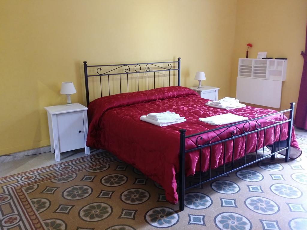 La Breccia A Porta Pia Bed & Breakfast Roma Exterior foto